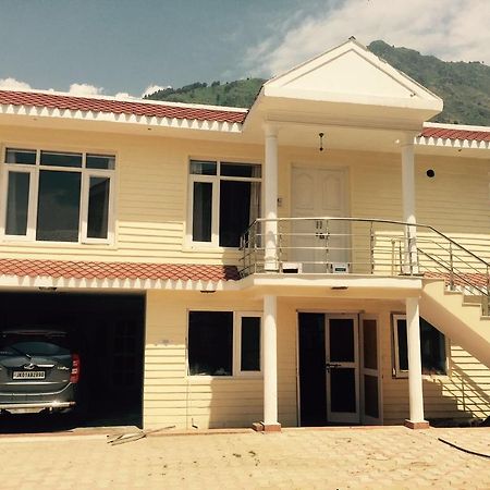 Shalimar Heights Hotel Srīnagar Exterior foto